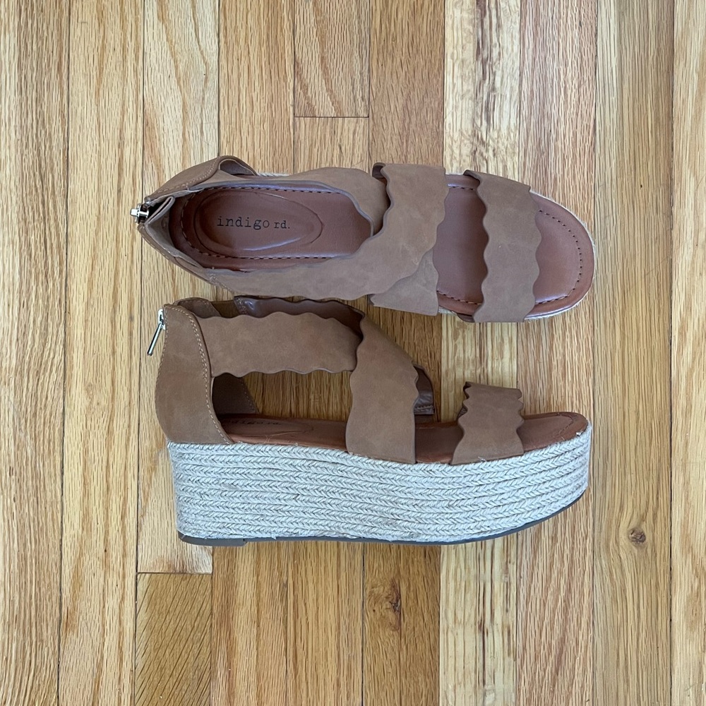 Platform sandals